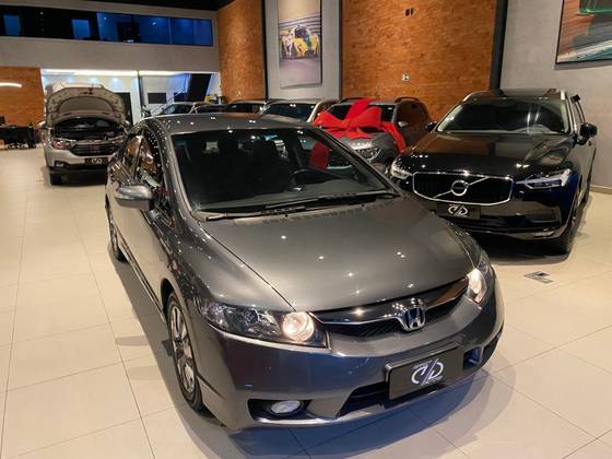 HONDA CIVIC 1.8 LXL 16V FLEX 4P AUTOMÁTICO HONDA CIVIC 1.8 LXL 16V FLEX 4P AUTOMÁTICO